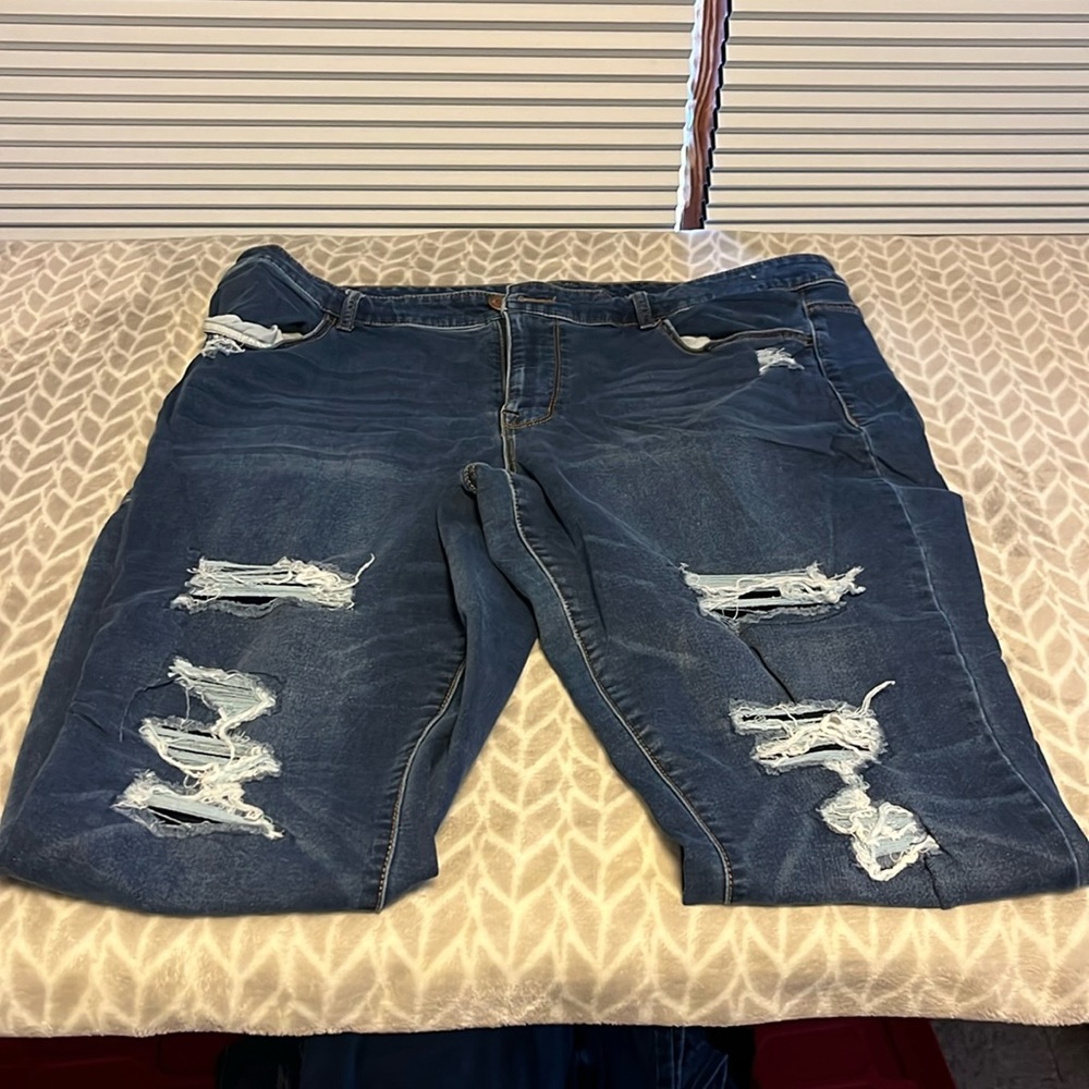 Maurice’s High Rise Distressed Jeggings.